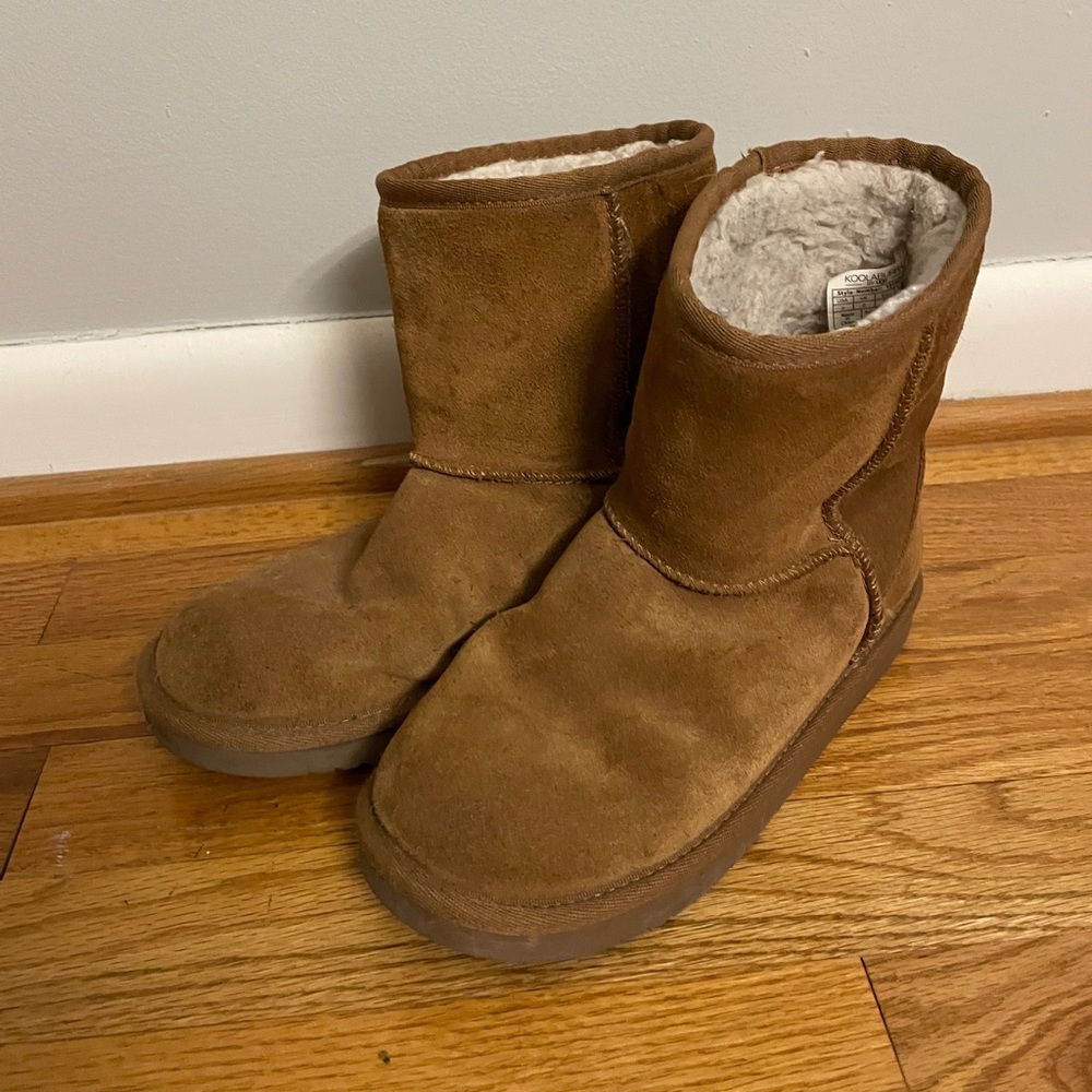 Koolaburra kids short boot Size 3